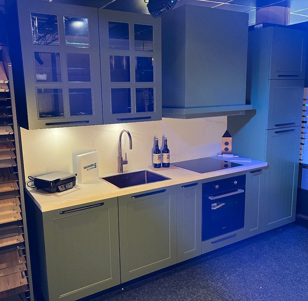 Showroomkeuken Design Lak Groen 300 CM Compleet -NIEUW-, Huis en Inrichting, Keuken | Complete keukens, Ophalen, Nieuw, Enkelwandige keuken