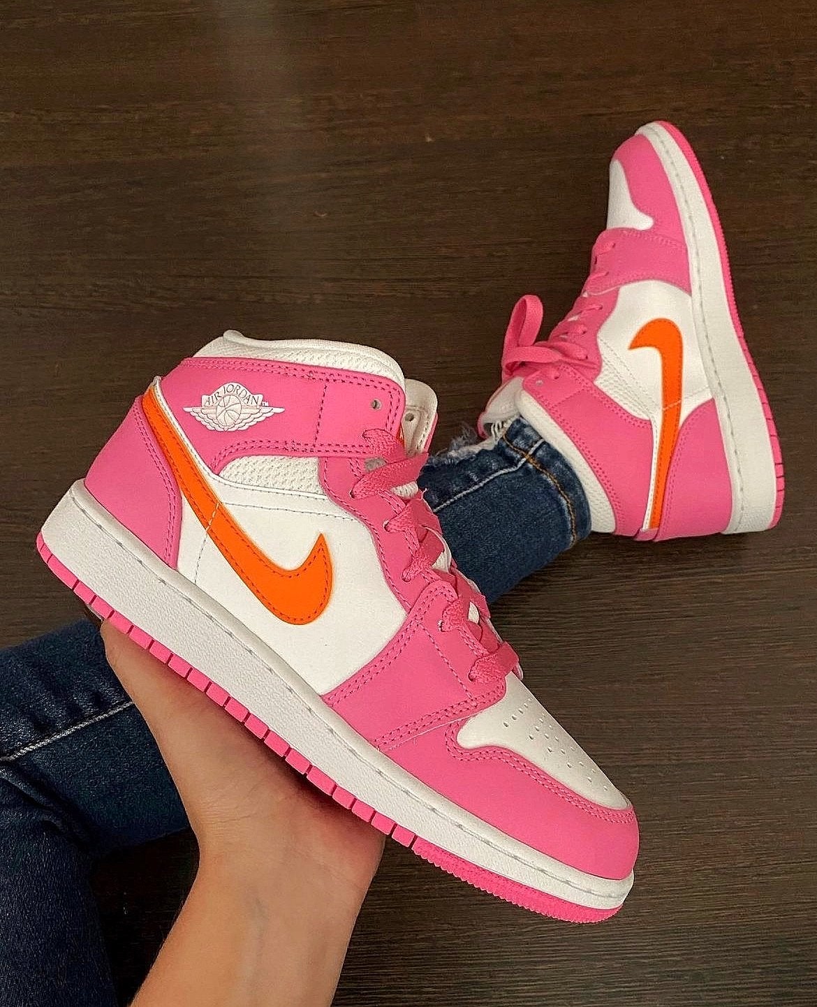 Nike Air Jordan 1 Mid Roze/Oranje Sneakers 37.5 38 38.5, Kleding | Dames, Ophalen of Verzenden, Nieuw, Roze, Sneakers of Gympen