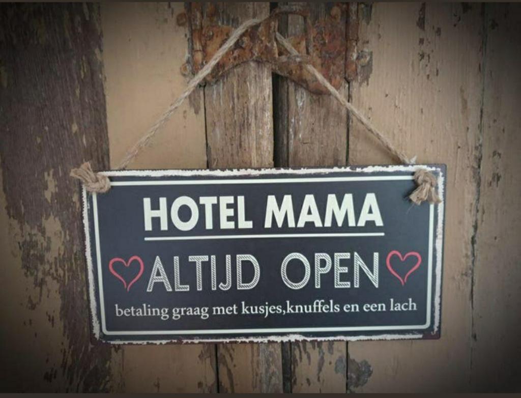 Metalen tekst bord "Hotel mama" zwart - spreuk, Ophalen of Verzenden, Nieuw