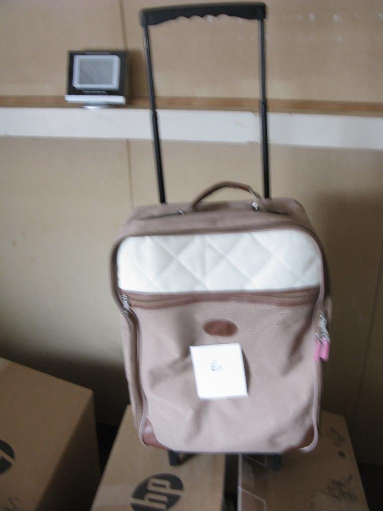 6) Canvas ROLKOFFER, Hobby en Vrije tijd, Ophalen, Gebruikt