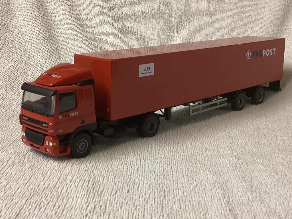 DAF CF 85 vrachtwagen met trailer van TPG Post, Ophalen of Verzenden, Zo goed als nieuw, Bus of Vrachtwagen, Lion Toys