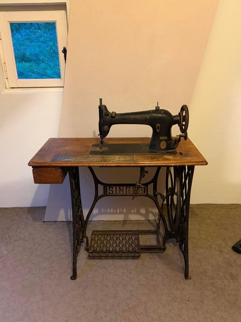 Vintage Singer Naaimachine - Model 31K17, Antiek en Kunst, Antiek | Naaimachines, Ophalen
