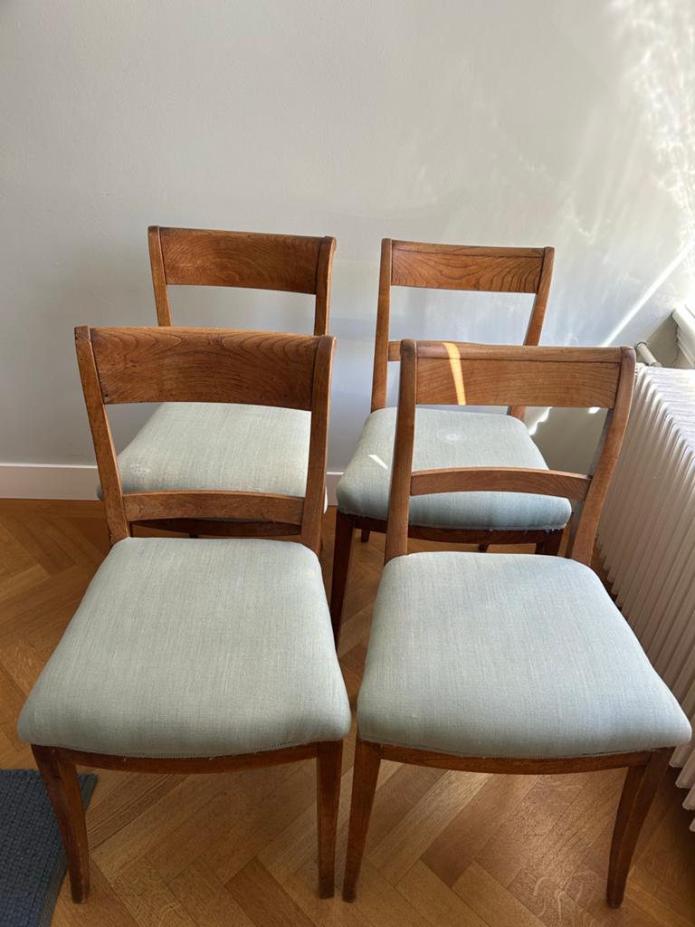 Set van 4 antieke eettafelstoelen - klaar voor herstoffering, Ophalen