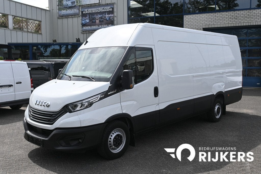 Iveco Daily 35S18 L4H2 3.0 180 pk Hi-Matic LED, ACC, Geveerd, Automaat, Achterwielaandrijving, Gebruikt, Euro 6