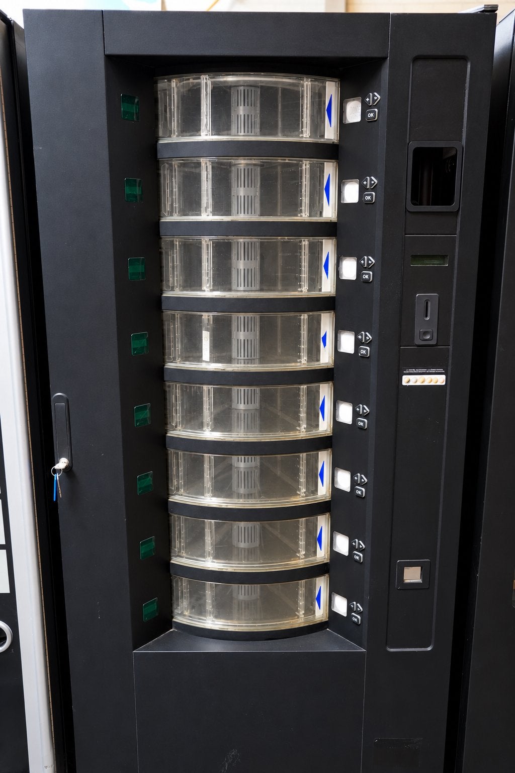 StarFood Vendingmachine - Zwarte automaat met 6 lagen, Verzamelen, Ophalen of Verzenden, Gebruikt