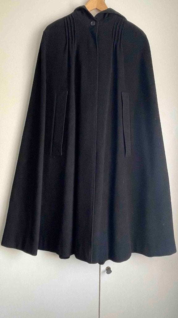 Lutz Teutloff Vintage jaar 60 zwart wollen cape met capuchon, Kleding | Dames, Maat 38/40 (M), Zwart, Ophalen of Verzenden, Gedragen