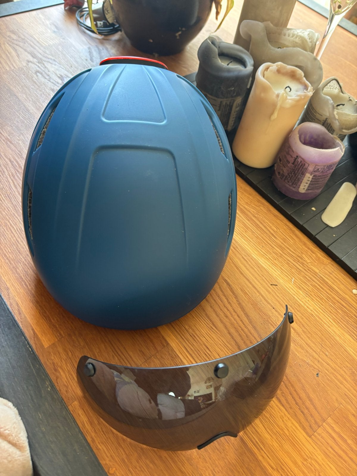 Foto 4 van GOOFF  speed pedelec helm met vizier en achterlicht - Blauw