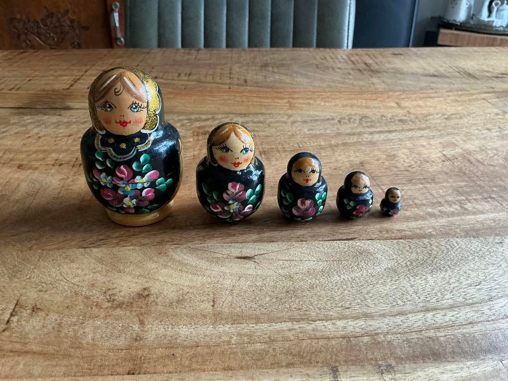 Matroesjka 5 delig, Verzamelen, Poppetjes en Figuurtjes, Ophalen of Verzenden, Gebruikt