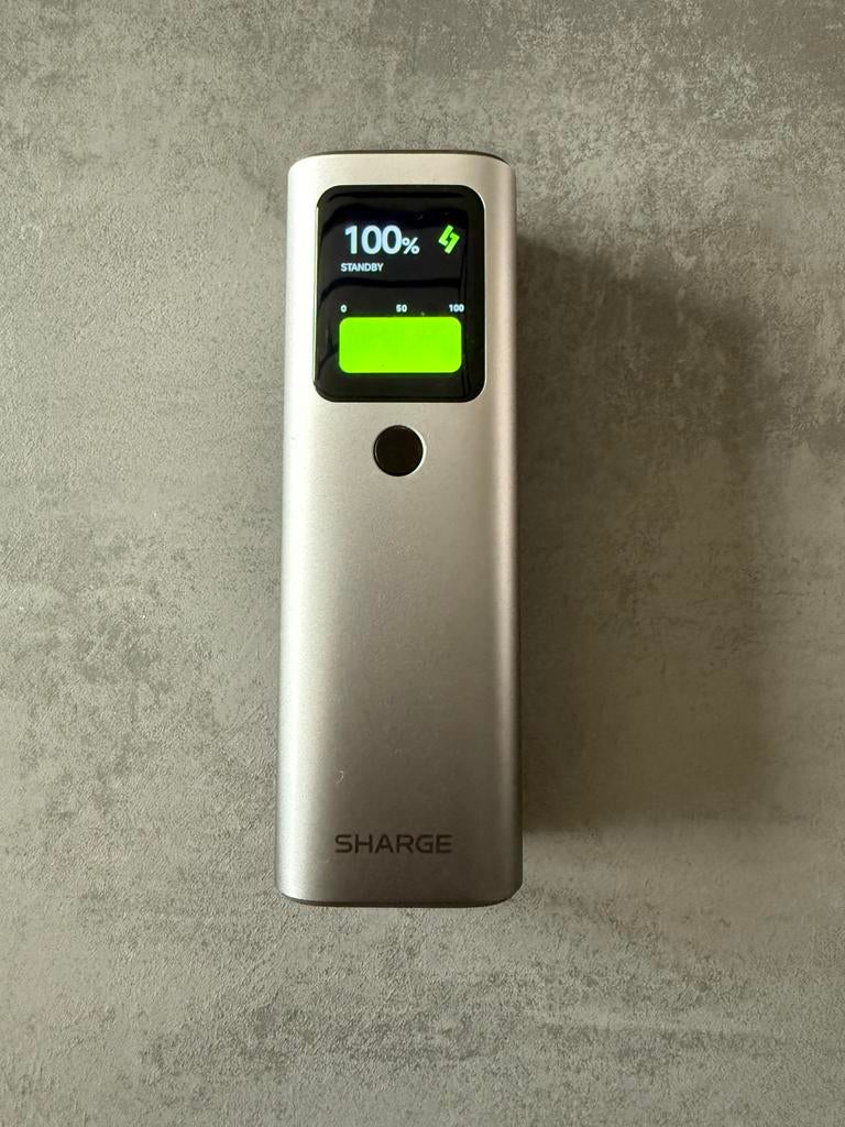 Sharge 165W Powerbank 20000mAh - Retractable cable, Ophalen of Verzenden, Zo goed als nieuw, Zwart