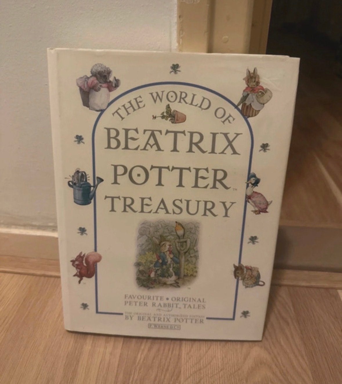 The World of Beatrix Potter Treasury - Sprookjesboek, Boeken, Ophalen of Verzenden, Zo goed als nieuw, Non-fictie