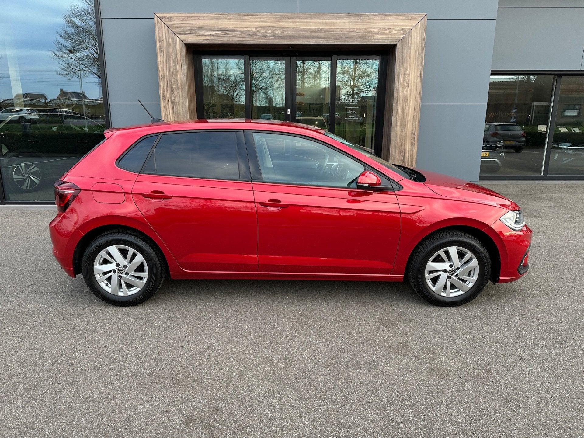 Volkswagen Polo 1.0 TSI DSG Style | Virtual | Stoelverwarmin, 12 maanden, Stof, Gebruikt, Zwart