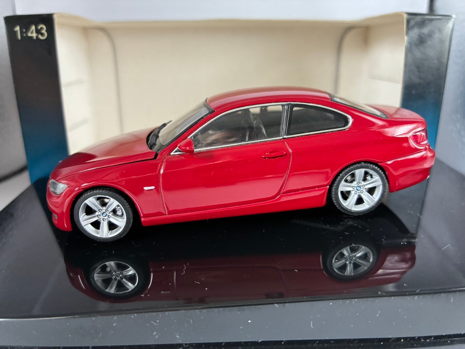BMW 3-serie 3er Coupé (Type E92) 2006 - AUTOArt, Ophalen of Verzenden, Nieuw, Auto, Overige merken