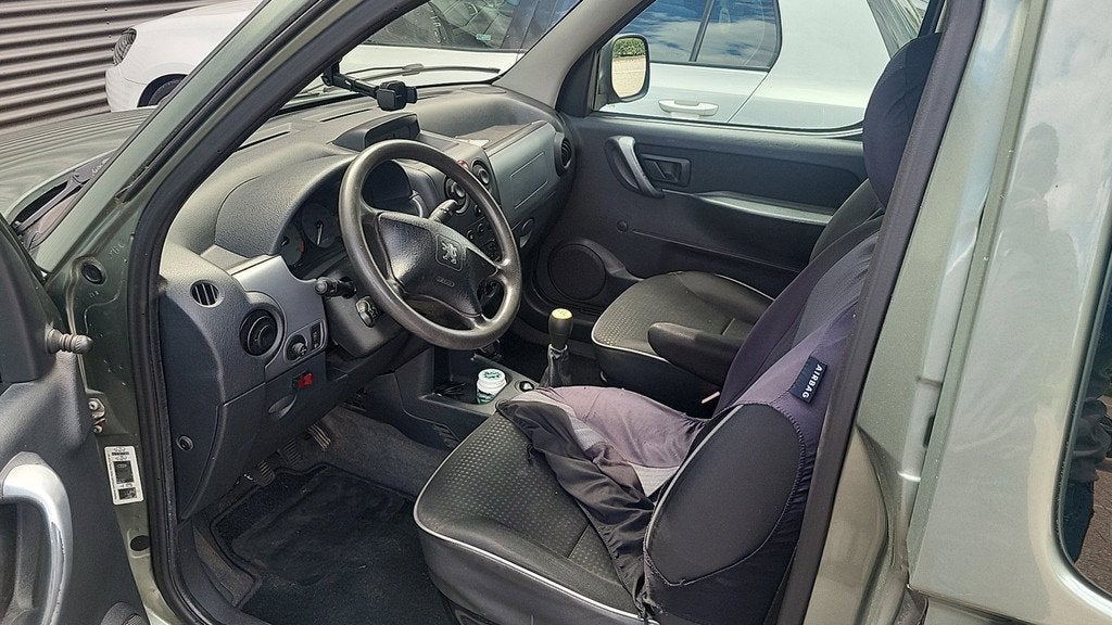 Peugeot Partner MPV 1.6-16V XT 110pk Airco Cruise Trekhaak 1, Auto's, Peugeot, Stof, Gebruikt, 4 cilinders, 1226 kg