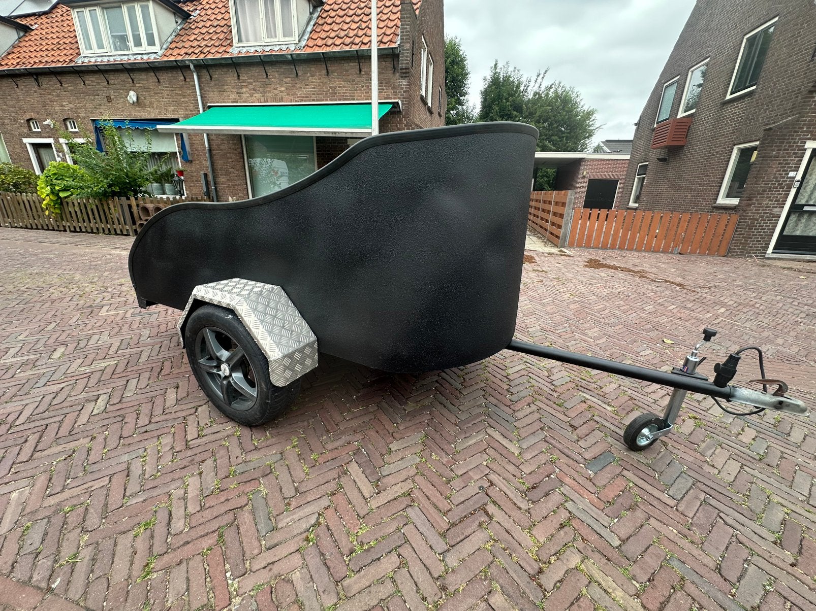 Motoraanhanger - Ideaal voor transport, Ophalen, Zo goed als nieuw
