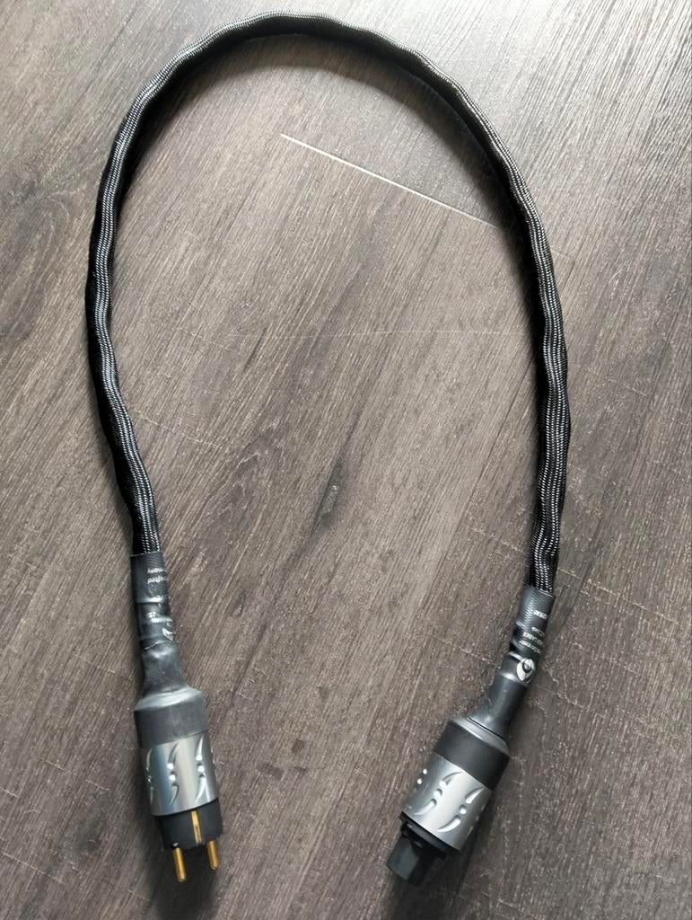 Heavens gate ultra extreme black label power cable, Ophalen of Verzenden, Zo goed als nieuw, Minder dan 2 meter, Overige kabels