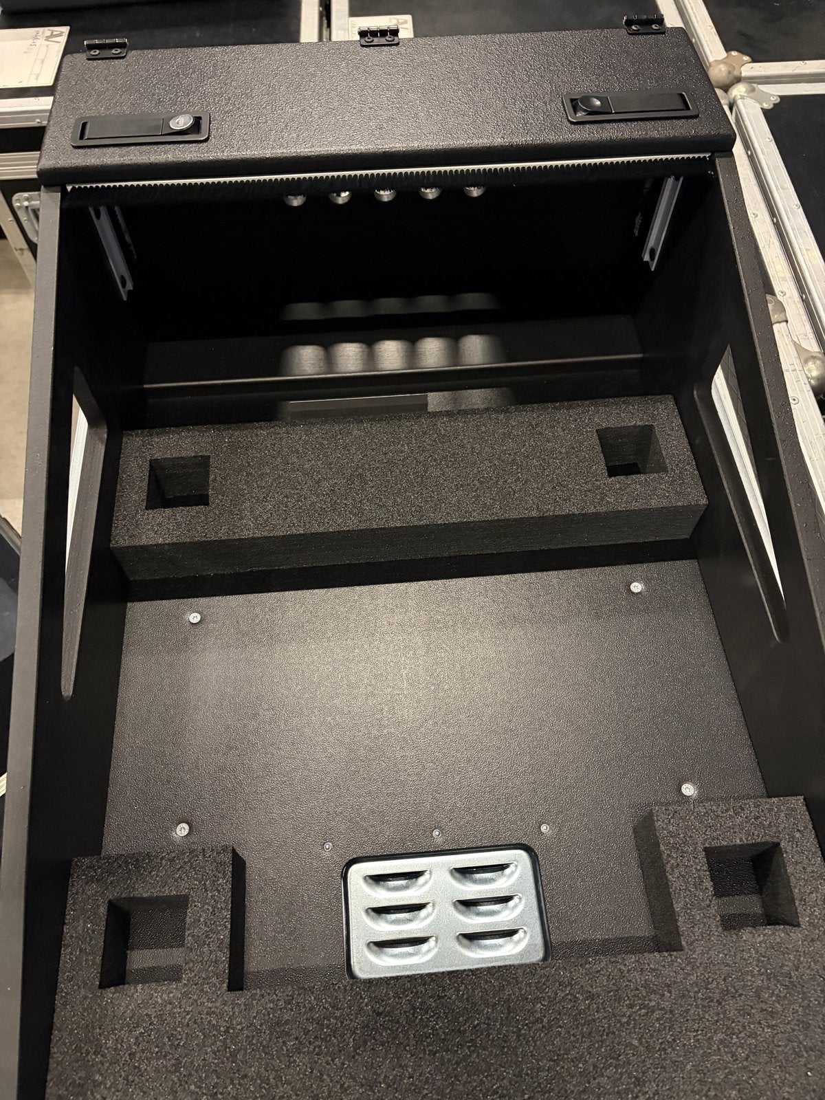 Flightcase voor Behringer Wing Compact, Muziek en Instrumenten, Ophalen, Info@thomann.nl, Thomann GmbH, Overige instrumenten
