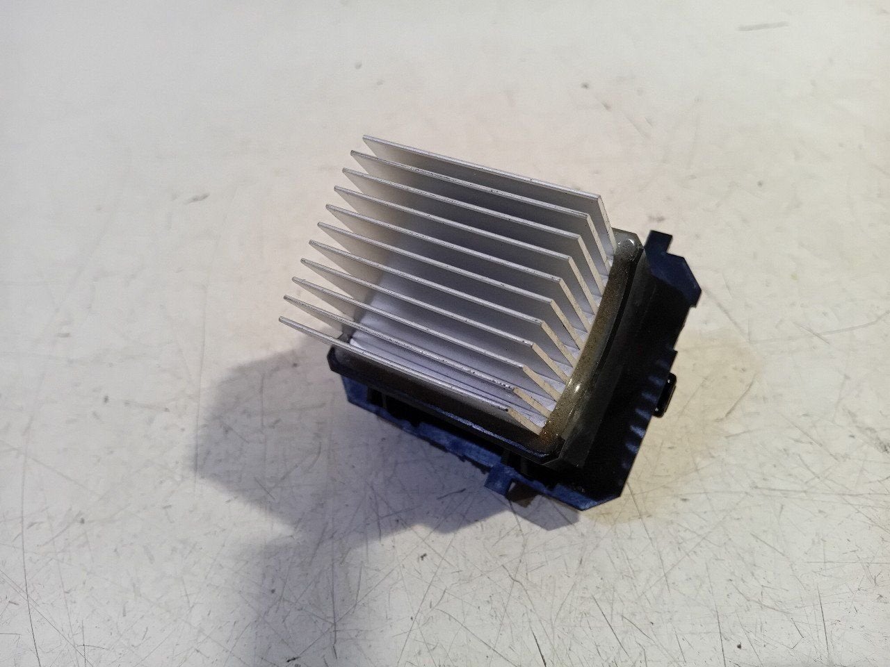 Kachelweerstand Renault Arkana, Auto-onderdelen, Onderdelen@venauto.nl, Van der Ven Autorecycling B.V., Gebruikt, Ettenseweg 76, 4706 PB Roosendaal, The Netherlands