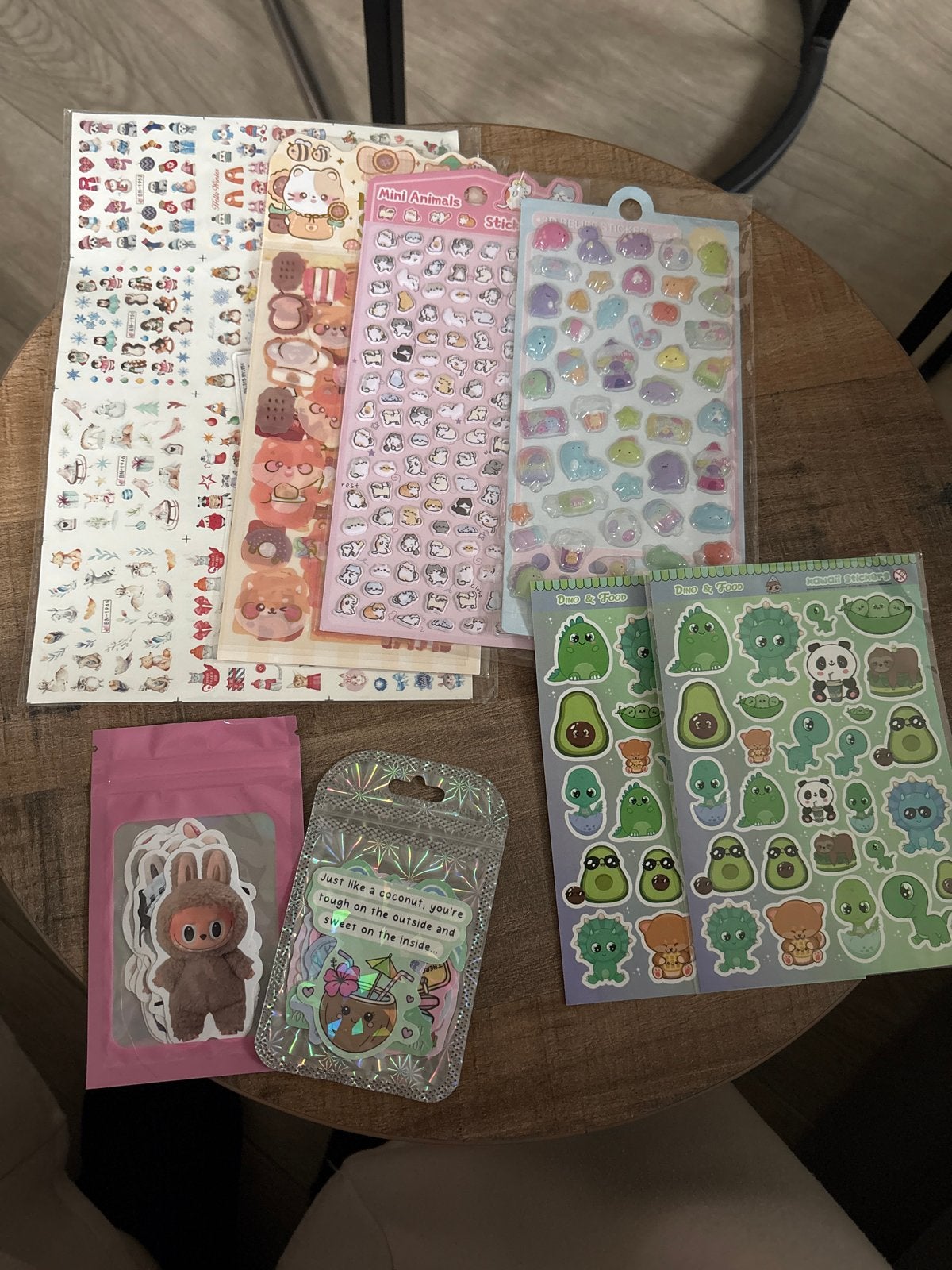 Diverse set nieuwe stickers - Mini Animals, Avocado, Konijn, Ophalen of Verzenden, Nieuw, Meerdere stickers