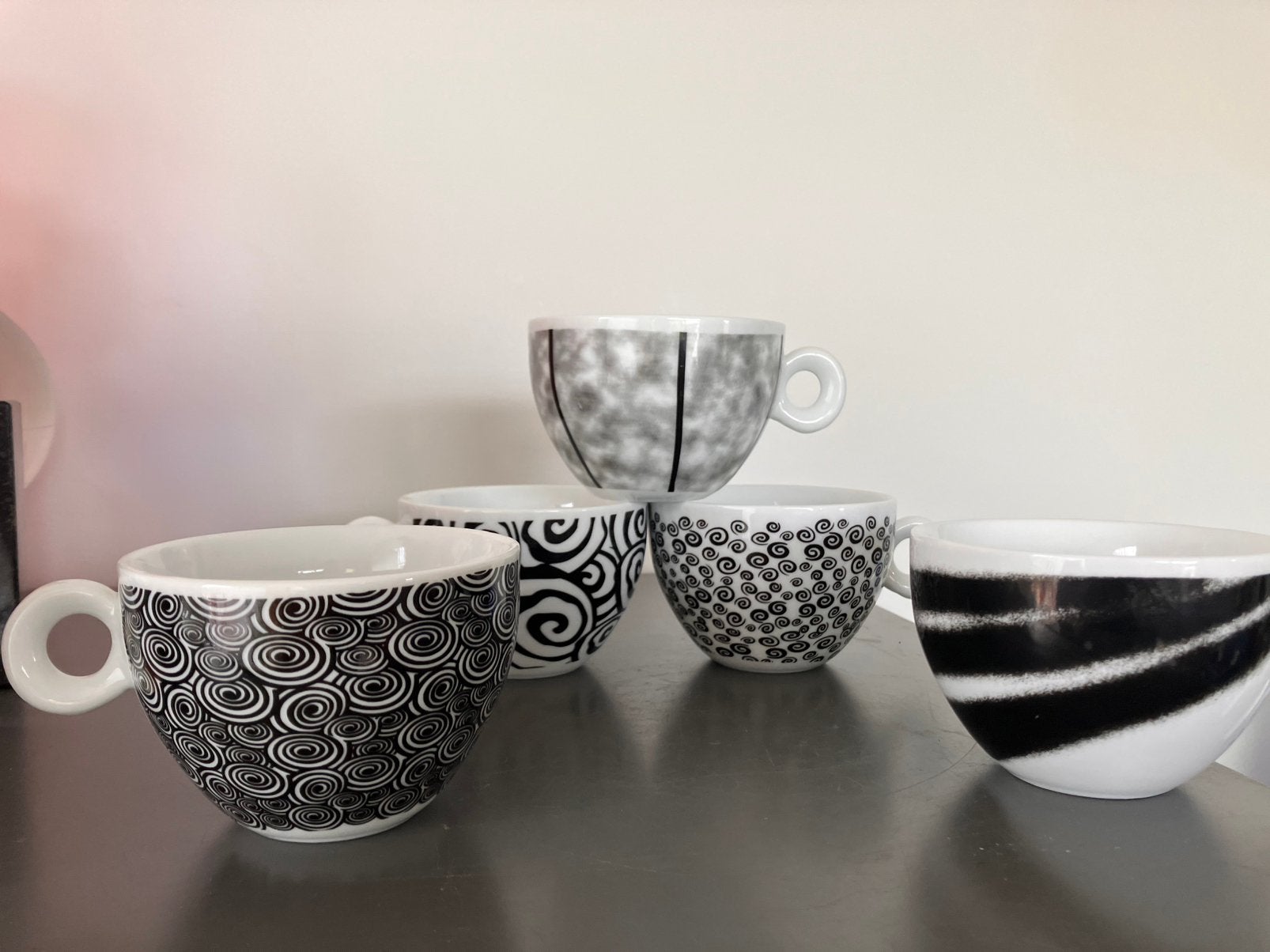 5 cappuccino kopjes van de serie Spirali, Ophalen of Verzenden