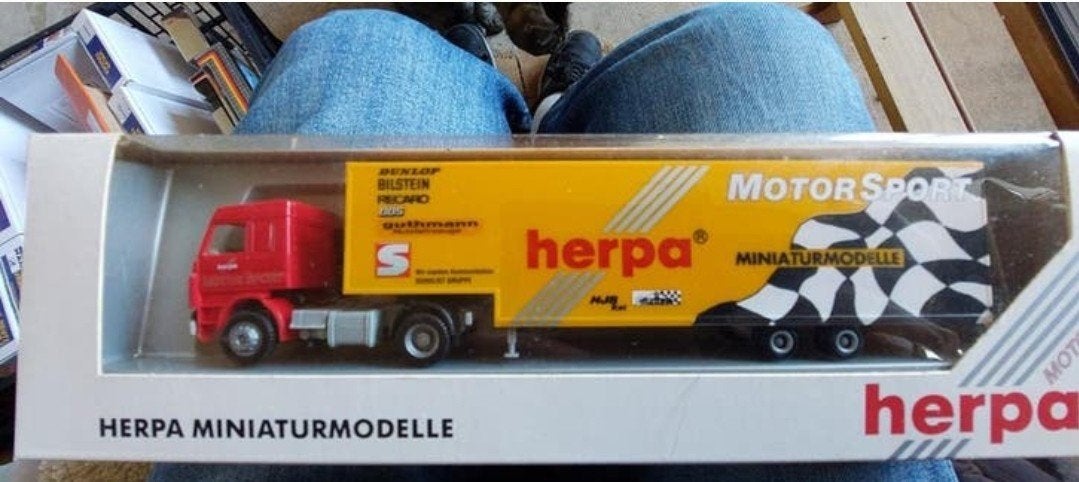 H0LK 0717 DIVERSE SCANIA'S 1/87, Ophalen of Verzenden, Zo goed als nieuw, Bus of Vrachtwagen, Herpa
