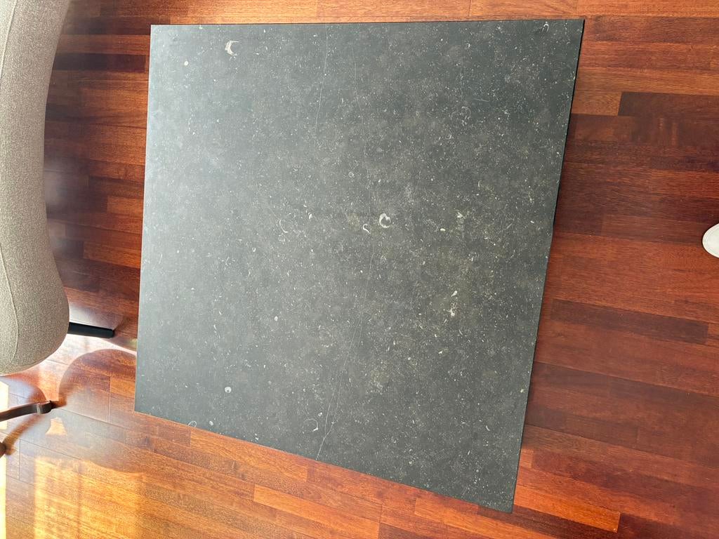 Belgisch hard steen bijzettafel. Zwart, Ophalen, Zo goed als nieuw, 100 tot 125 cm, Minder dan 100 cm