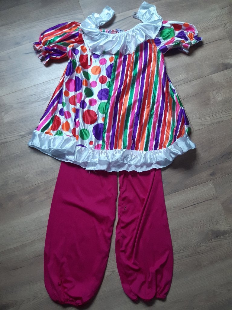 Clownspak, Ophalen, Gedragen, Carnaval