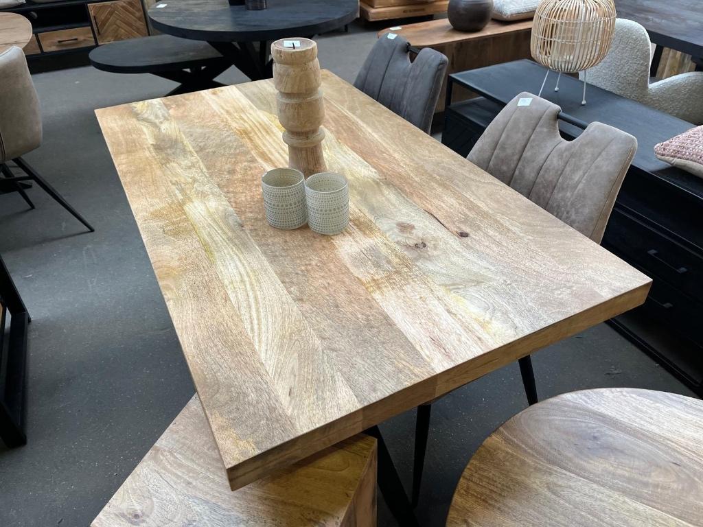 Magazijn Leegverkoop Nieuwe eettafel mangohout matrix zwart, Huis en Inrichting, Woonaccessoires | Overige, Hout, Nieuw, Ophalen of Verzenden
