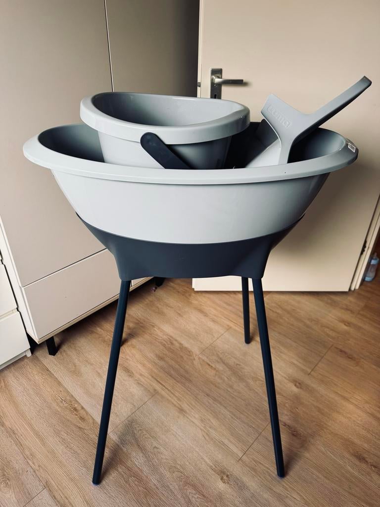 Luma Babycare Badset met standaard en accessoires, Kinderen en Baby's, Badjes en Verzorging, Zo goed als nieuw, Badje, Standaard