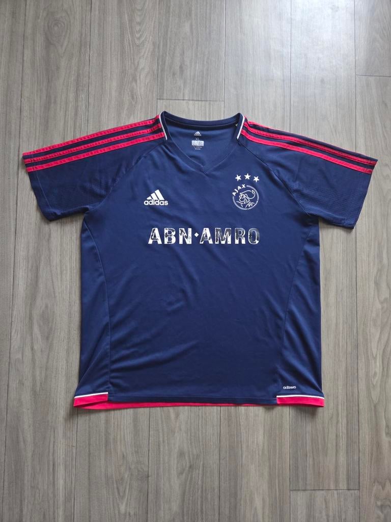 Voetbalshirt van Adidas in maat XL (ZGAN), Kleding | Heren, T-shirts, Blauw, Maat 56/58 (XL), Ophalen of Verzenden, Zo goed als nieuw