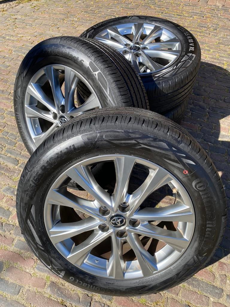 18” Toyota Rav4 velgen + NIEUWE 235/55R18 Continental banden, 18 inch, Banden en Velgen, Nieuw, Ophalen of Verzenden