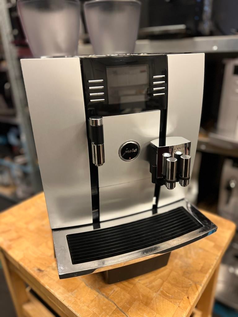 JURA GIGA X 7, Witgoed en Apparatuur, Koffiezetapparaten, Info@jura.com, 10 kopjes of meer, Koffiemachine, Ophalen of Verzenden