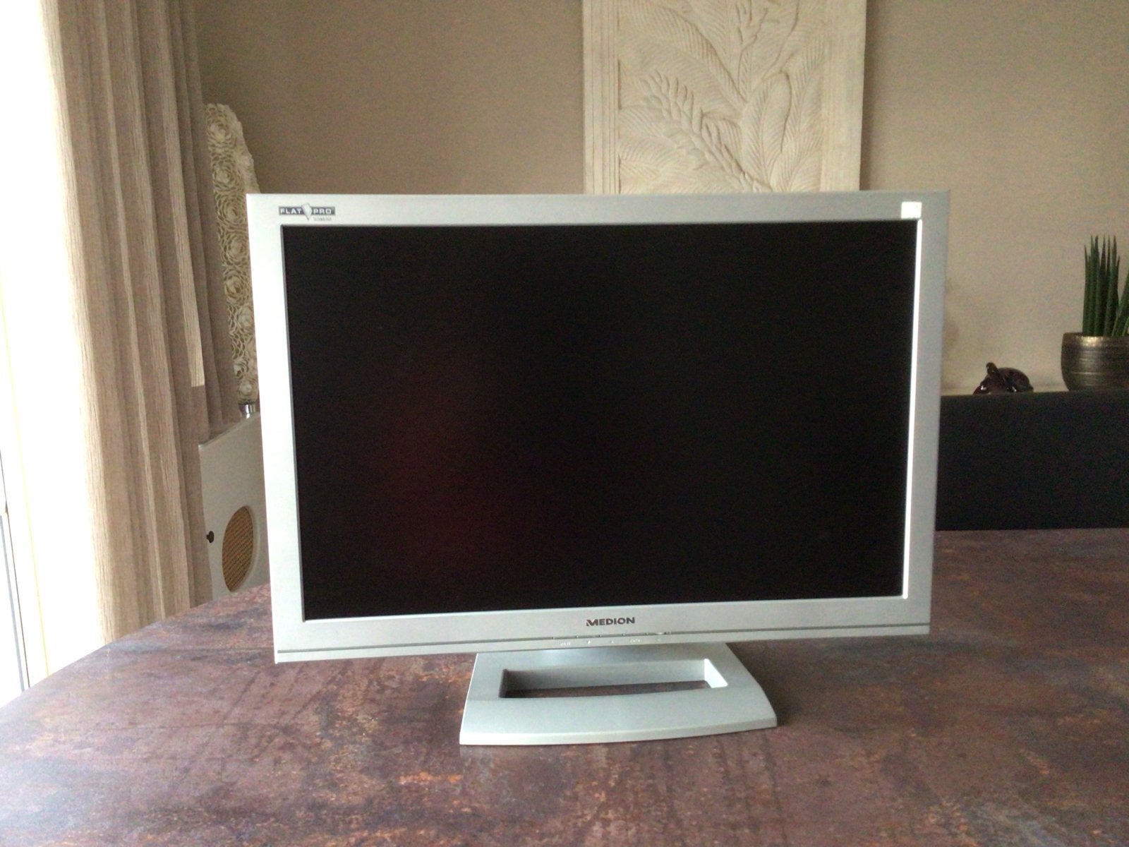 Medion 22" TFT Monitor MD 30423 PV, Ophalen, Gebruikt, 60 Hz of minder, LED