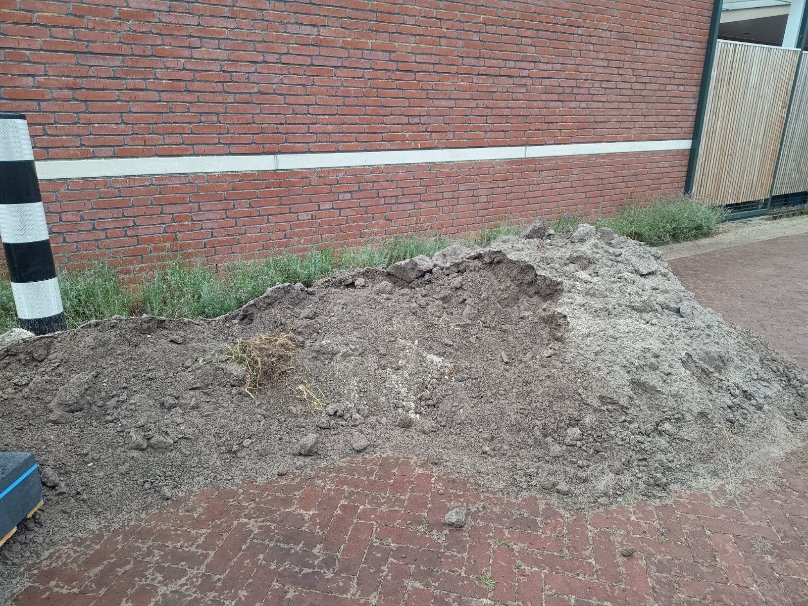 zwart zand / gratis!, Ophalen of Verzenden, Zo goed als nieuw, Overige typen