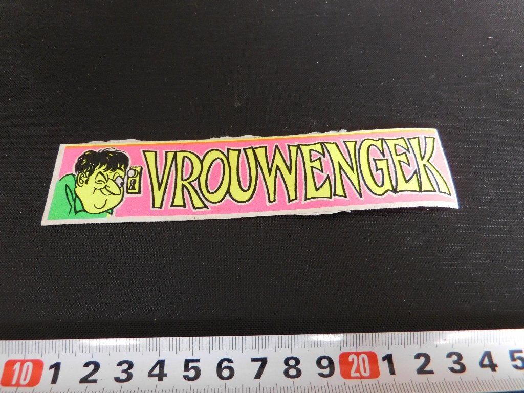 sticker VROUWENGEK, Ophalen, Zo goed als nieuw