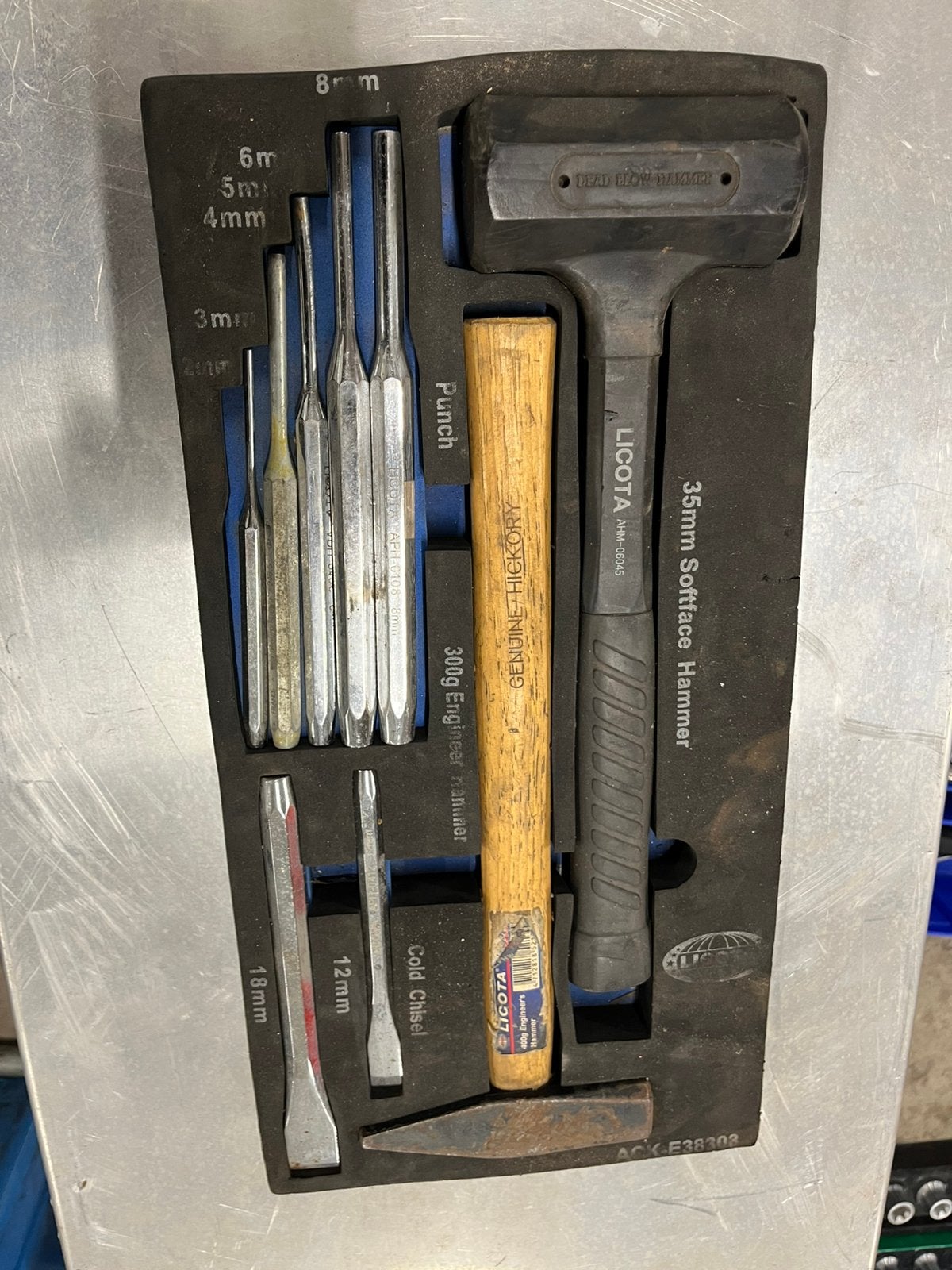 LICOTA slag-/beitelset met hamers – complete set, Ophalen, Gebruikt