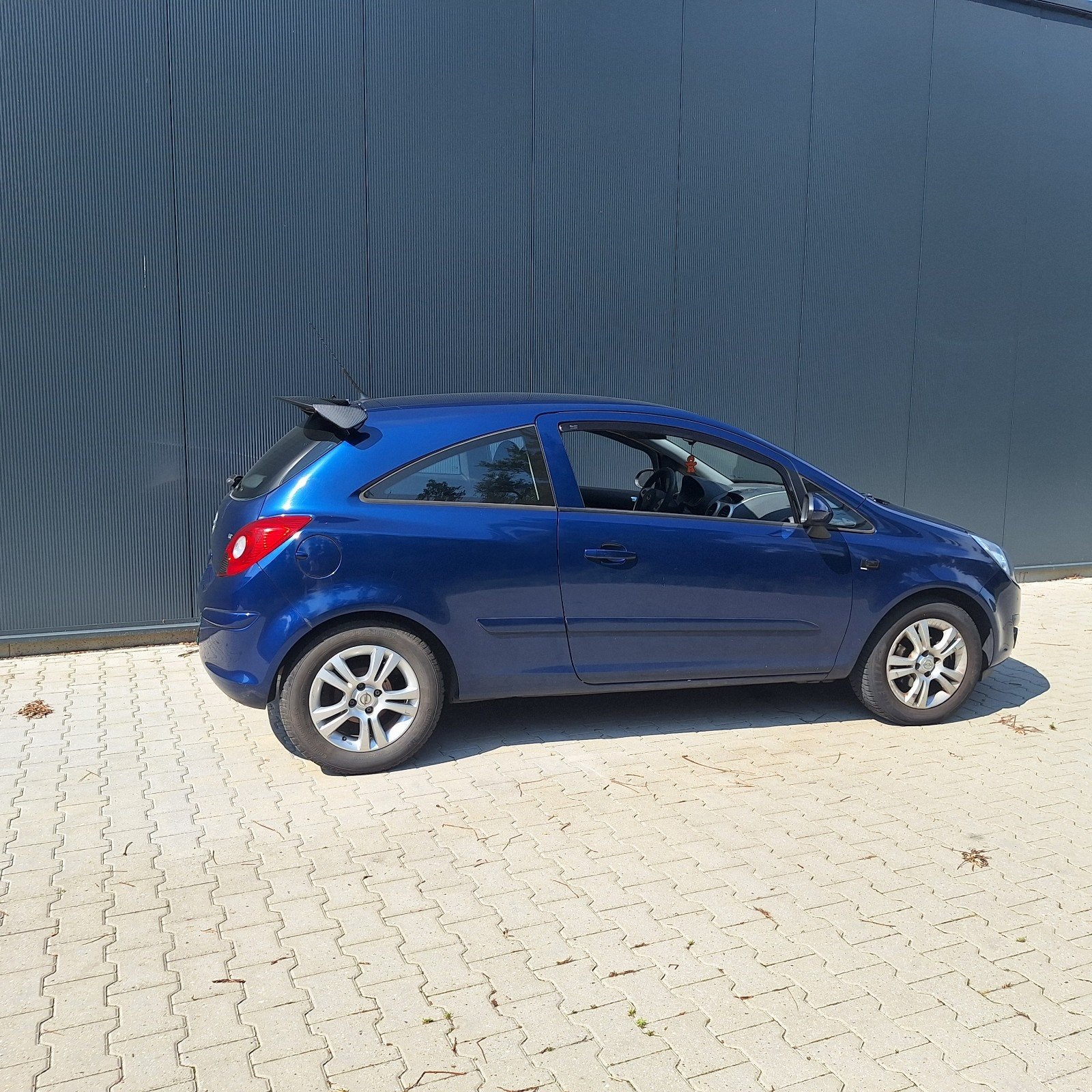 Opel Corsa 1.2 16V 2007 APK juli 2027, Auto's, Opel, Voorwielaandrijving, 40 €/maand, Zwart, 4 cilinders
