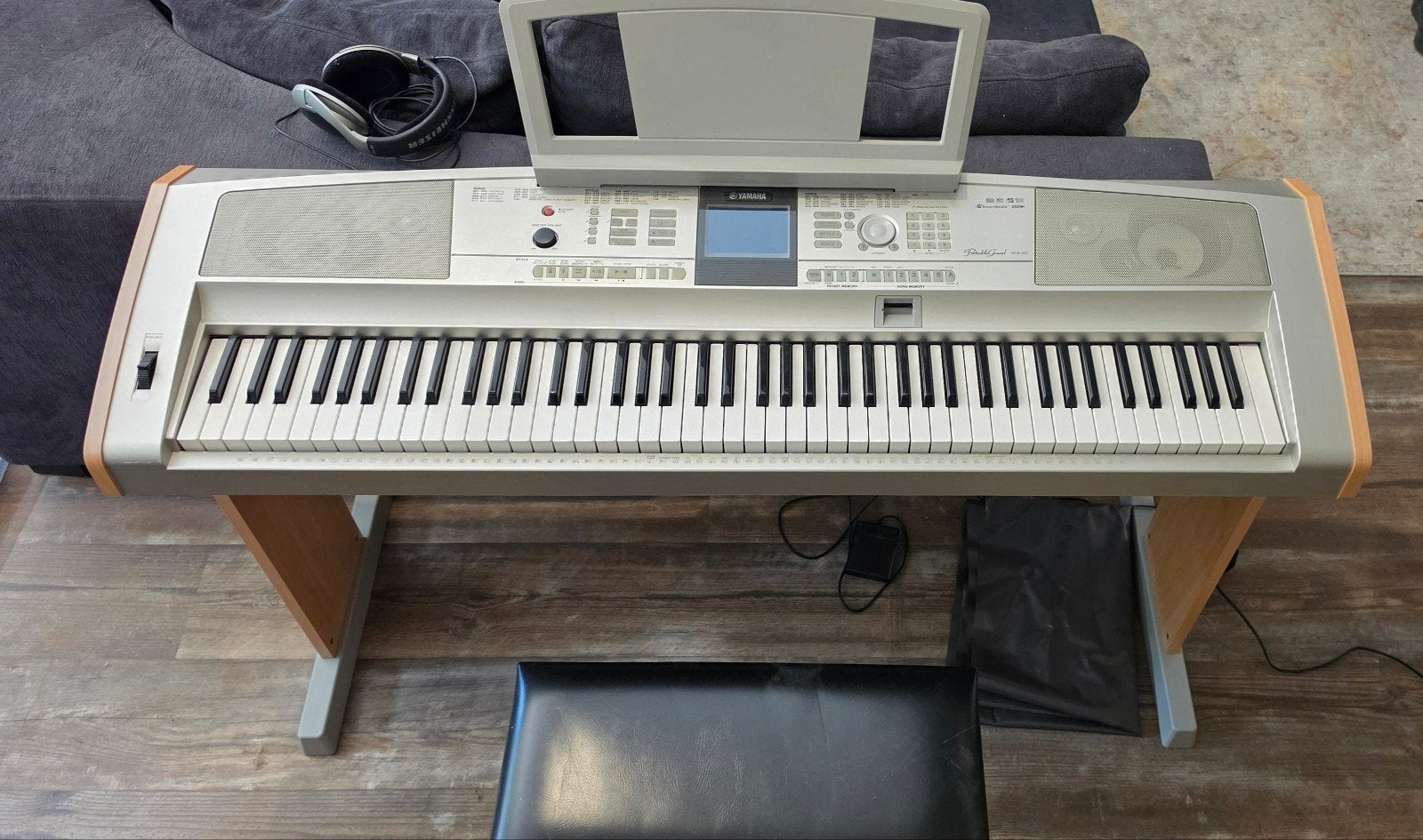 Yamaha DGX-505 Portable Grand keyboard/piano + standaard, Ophalen, Gebruikt, 88 toetsen, Yamaha