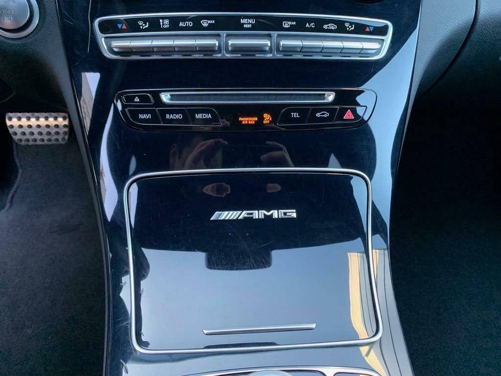 Amg interieur logo amg embleem dashboard asbak logo w156 glc, Auto diversen, Ophalen of Verzenden