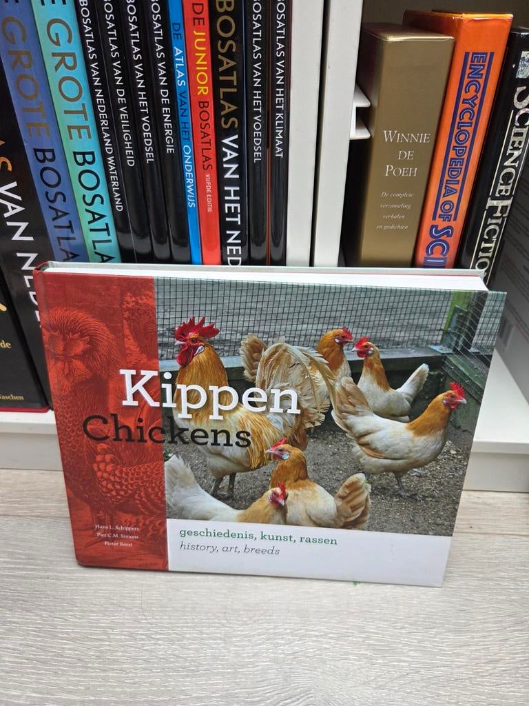 Kippen / Chickens - Geschiedenis, kunst, rassen, Ophalen of Verzenden, Zo goed als nieuw