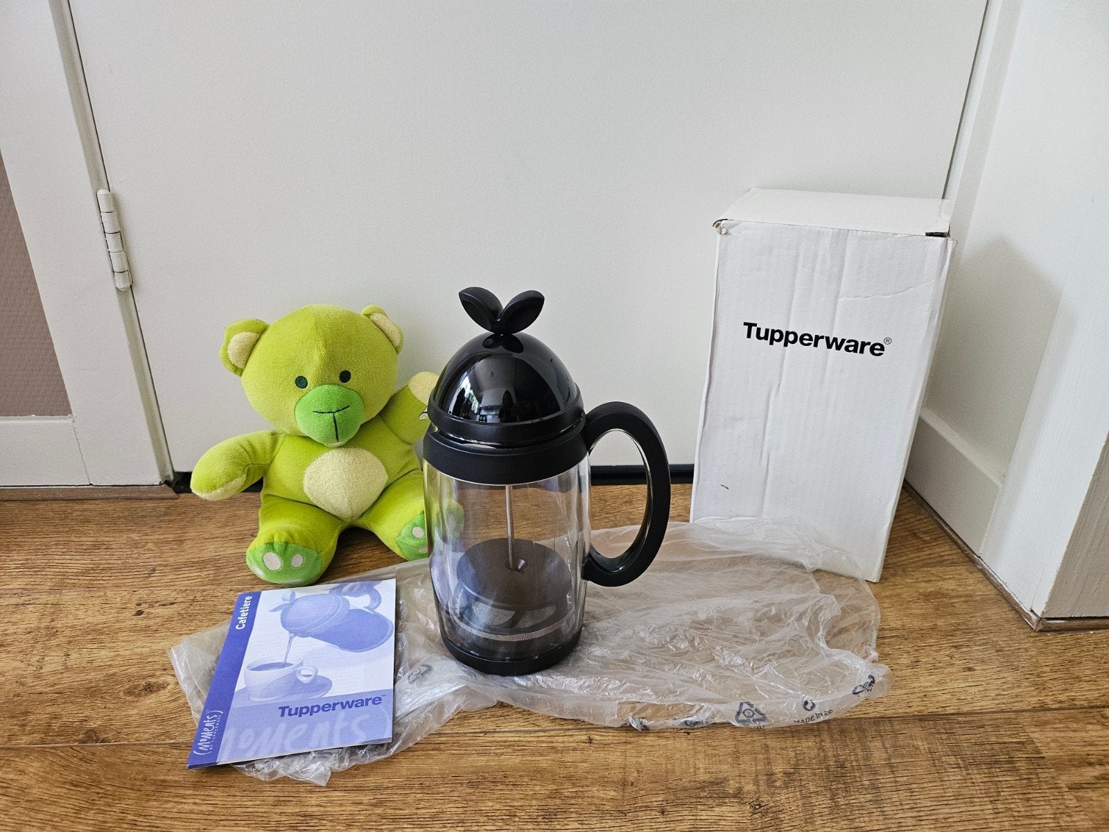 Tupperware nieuwe zwarte glazen Cafetiere, Overige kleuren, Met handvat, Beker of Kan, Nieuw