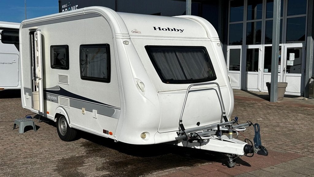 Hobby De Luxe 440 SF incl. Mover, nieuwe matrassen, Reservewiel, Hobby, Bedrijf, Treinzit