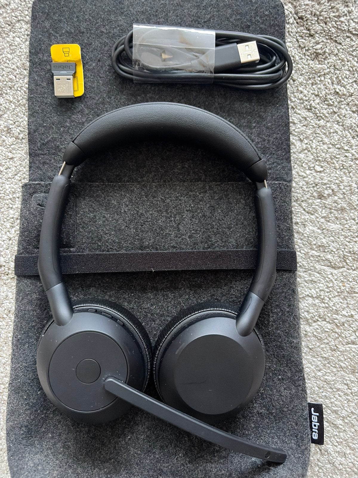 Jabra Evolve2 55 UC Stereo Headset met Link 380 USB-A, Bluetooth, Ophalen of Verzenden, Zo goed als nieuw, Over-ear