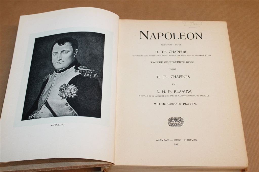 Napoleon — 32 Grote Platen & Veldslagen [1911], Boeken, Ophalen of Verzenden, Gelezen, Europa
