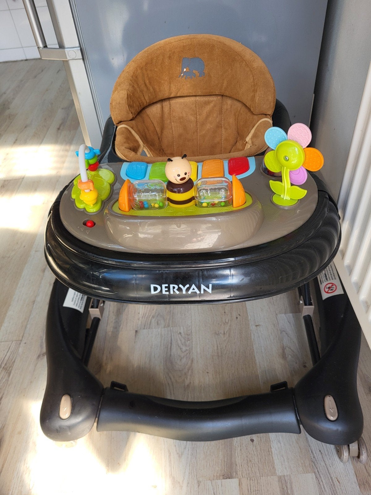 Deryan Baby Loopwagen loopstoel met Suède Voering - Z.G.A.N., Kinderen en Baby's, Overige Kinderen en Baby's, Zo goed als nieuw