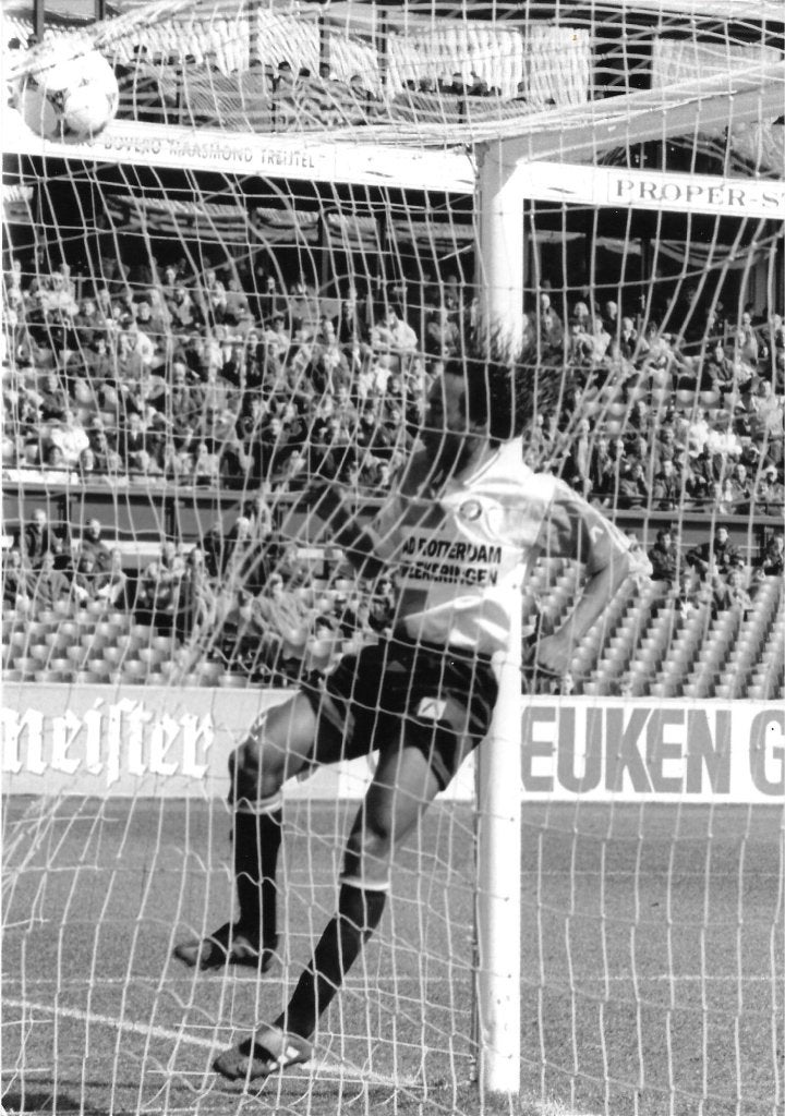 persfoto Piet Bouts - 31-03-1996 Feyenoord-NEC 2x, Verzamelen, Verzenden, Zo goed als nieuw, Feyenoord, Poster, Plaatje of Sticker