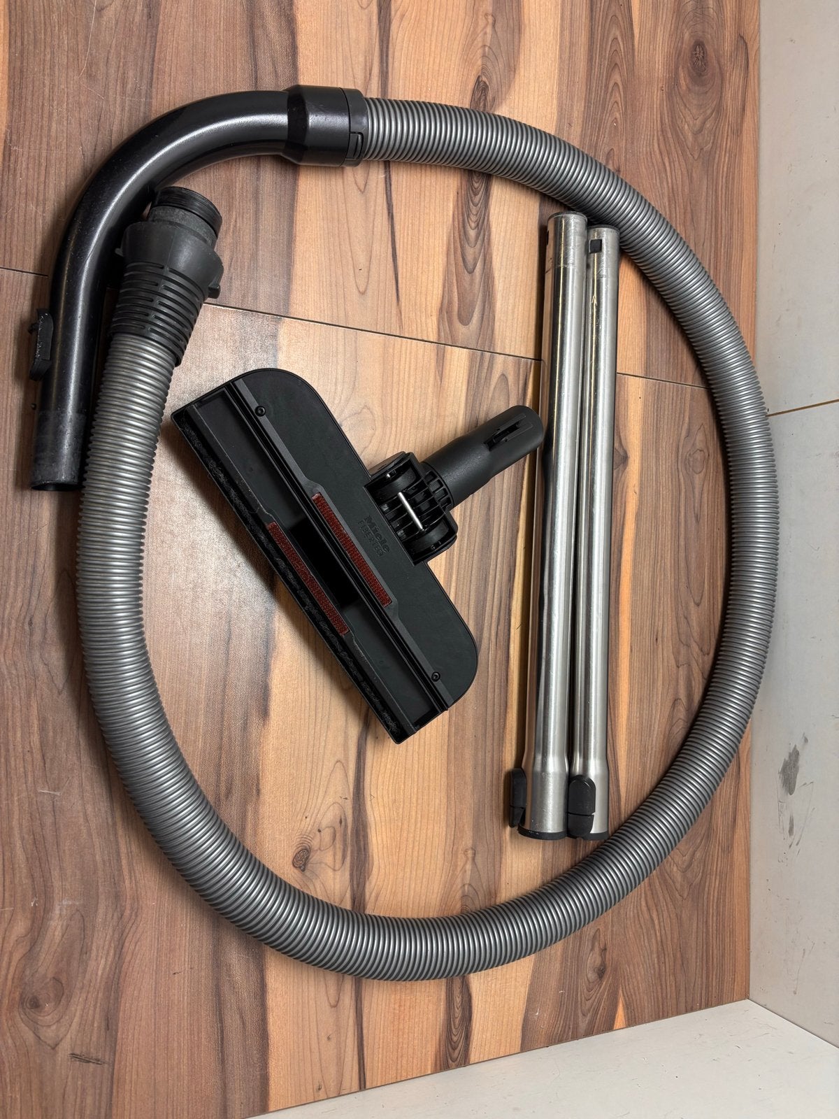 Miele stofzuiger slang, stang en mondstuk - Zo goed als nieu, Verzenden, Zo goed als nieuw, Inclusief accessoires, Miele
