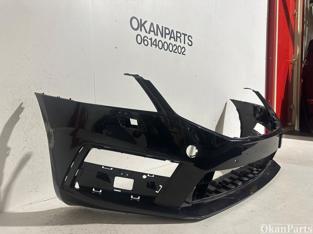 Skoda Octavia RS voorbumper 5E0807221AA, Auto-onderdelen, Voor, Skoda, Bumper, Skoda Auto a.s.