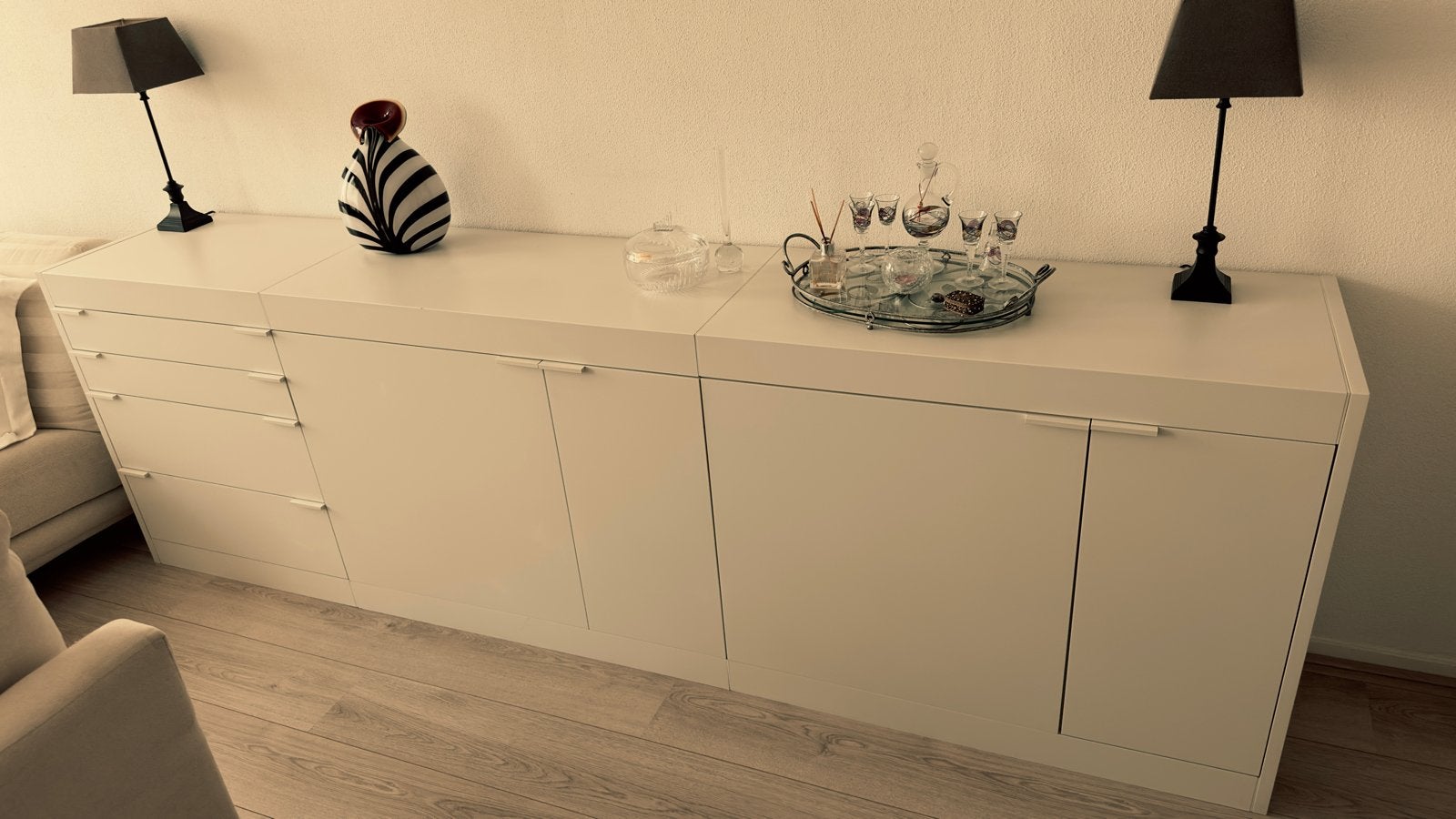 Pastoe L serie dressoir wit - 260cm lang - Prima staat, Ophalen, Zo goed als nieuw, 200 cm of meer, Met lade(s)
