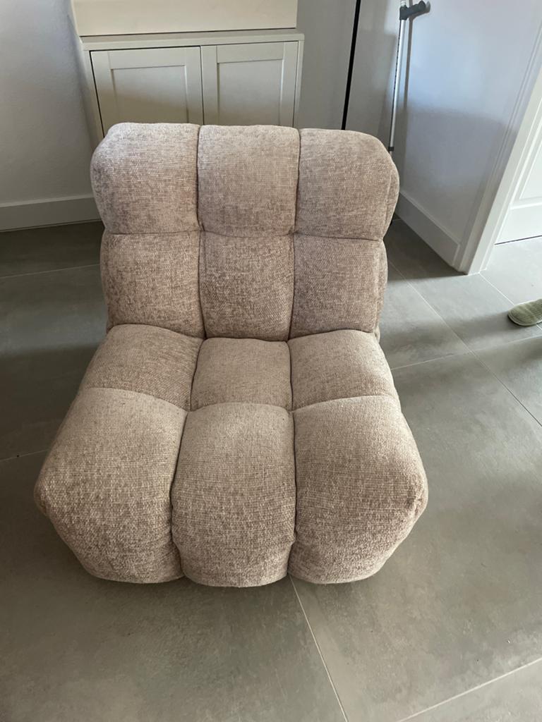 Comfortabele beige vloerstoel - Zo goed als nieuw, Huis en Inrichting, Stoelen, Overige kleuren, Ophalen of Verzenden, Zo goed als nieuw