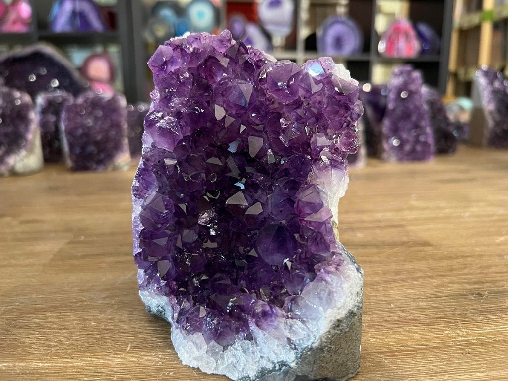 Amethist Cluster (101) diep paars van kleur, top stuk, Ophalen of Verzenden, Mineraal
